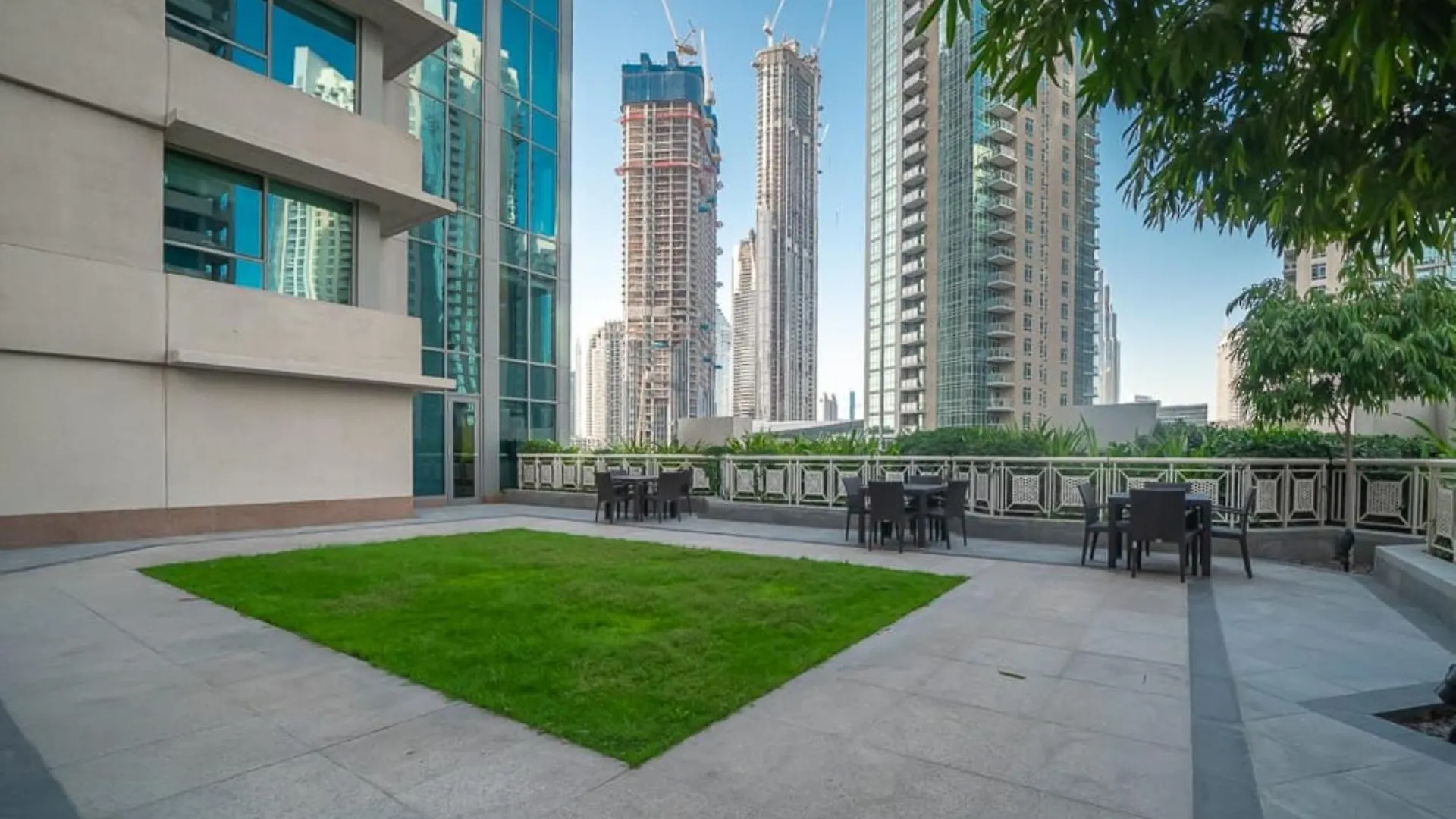 Apartment Bella Vista - 29 Boulevard Downtown - 2Br - Partial Fountain View Dubai